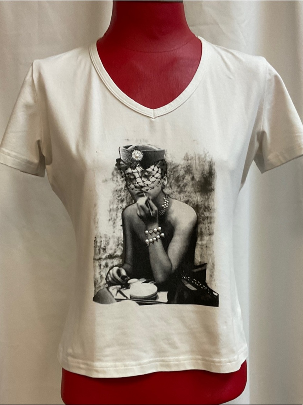 Women's White V-Neck Graphic Tee with Vintage Monochrome Print